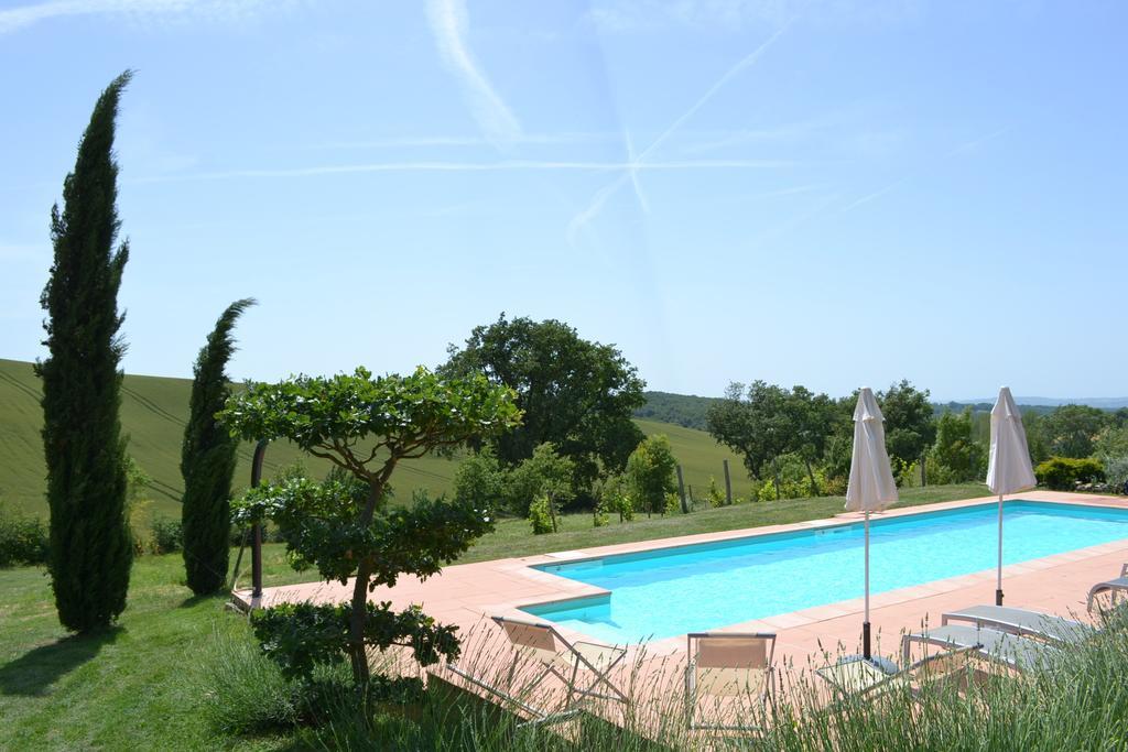 Bed and Breakfast Au Mas Des Calmettes Parisot  Exteriér fotografie